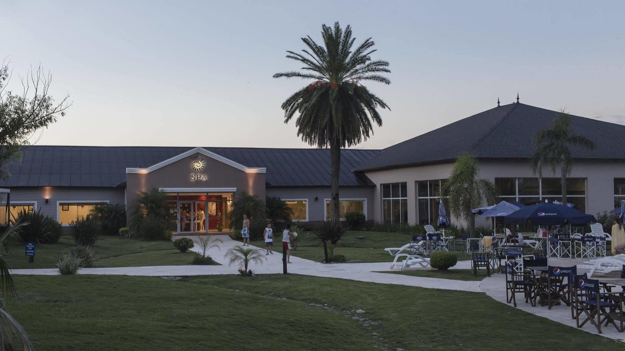 Howard Johnson Marinas & Resort San Pedro  Exterior foto